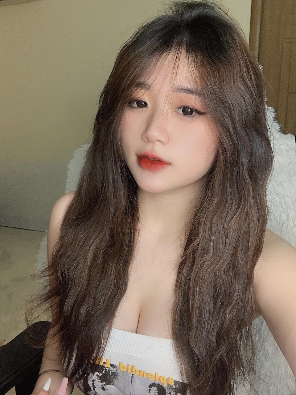 Chuyện tình của cô nữ sinh dâm và thầy giáo trẻ