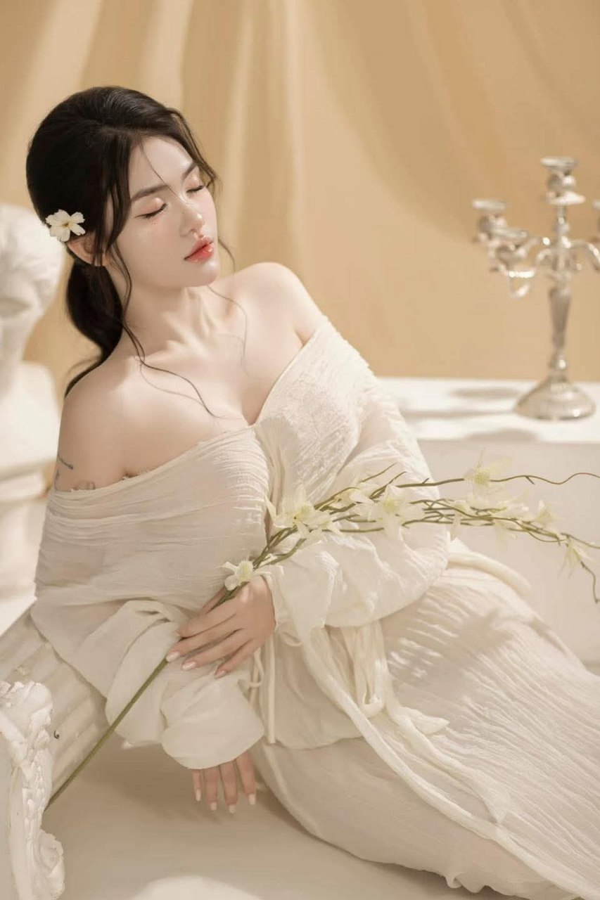 Phát hiện bồ bị bạn học chuốc say và thác loạn trong bữa tiệc bbq